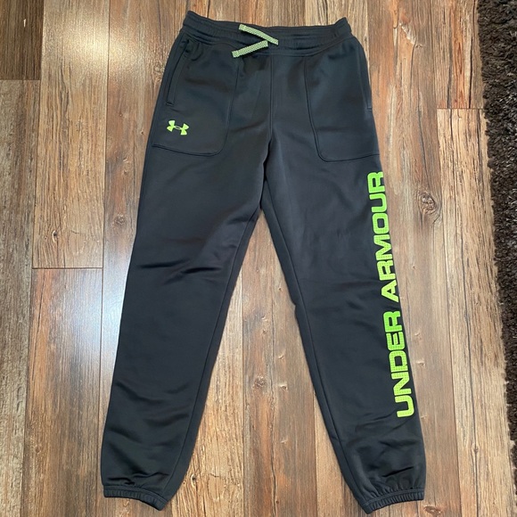 ylg under armour size